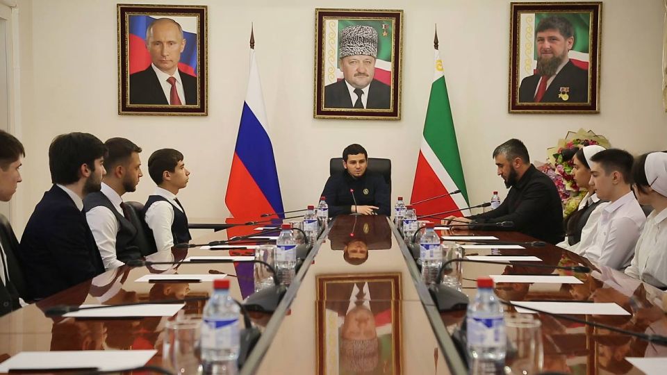 ����� �� ������� ��������� ������ ��������������� ������. ������� ��� �������λ �� 400 ��������� � ��������� �� 20 ����� ������