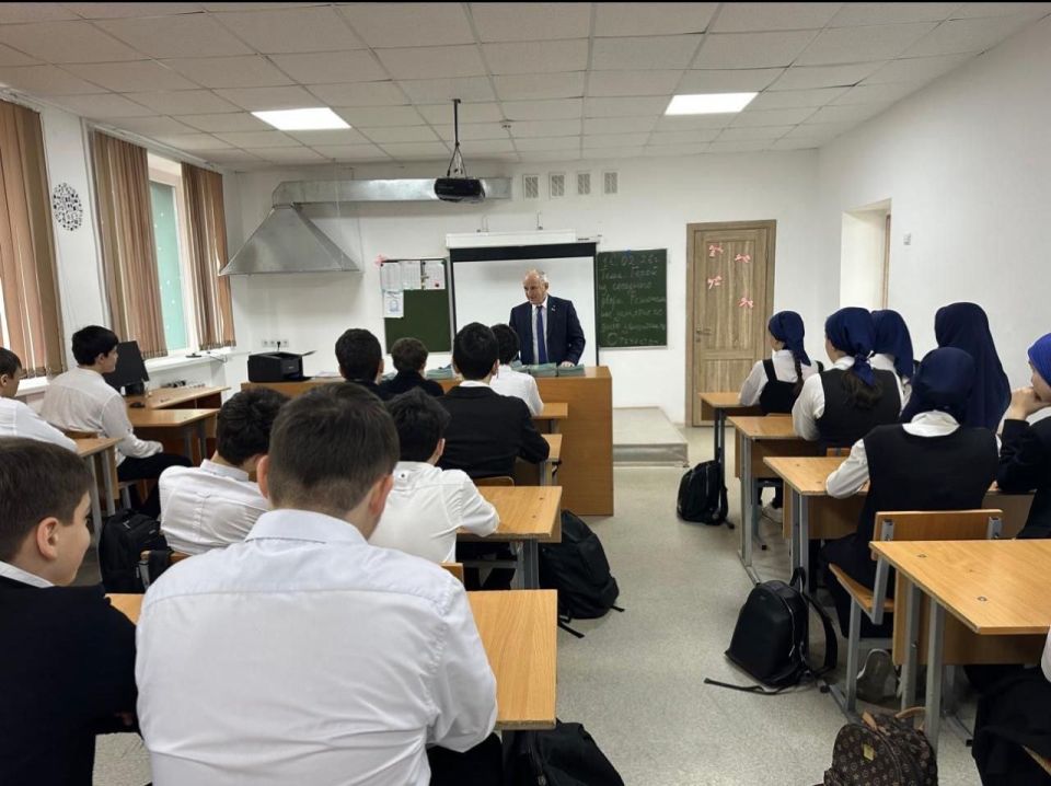 ������� ���������� ��������� ���������� ��� ������ ������ ������� � ��������� ������� ������������������� ����� � 61 ������ ��������