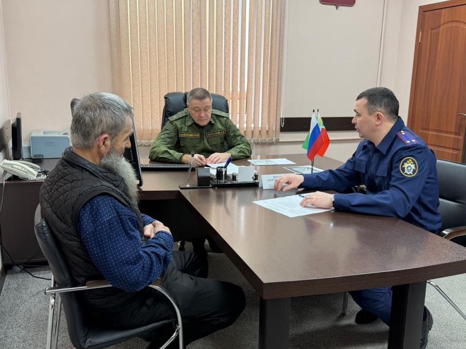 Руководитель следственного управления СК России по Чеченской Республике генерал-майор юстиции Андрей Евгеньевич Потапов провел выездной личный прием граждан в Гудермесском межрайонном следственном отделе