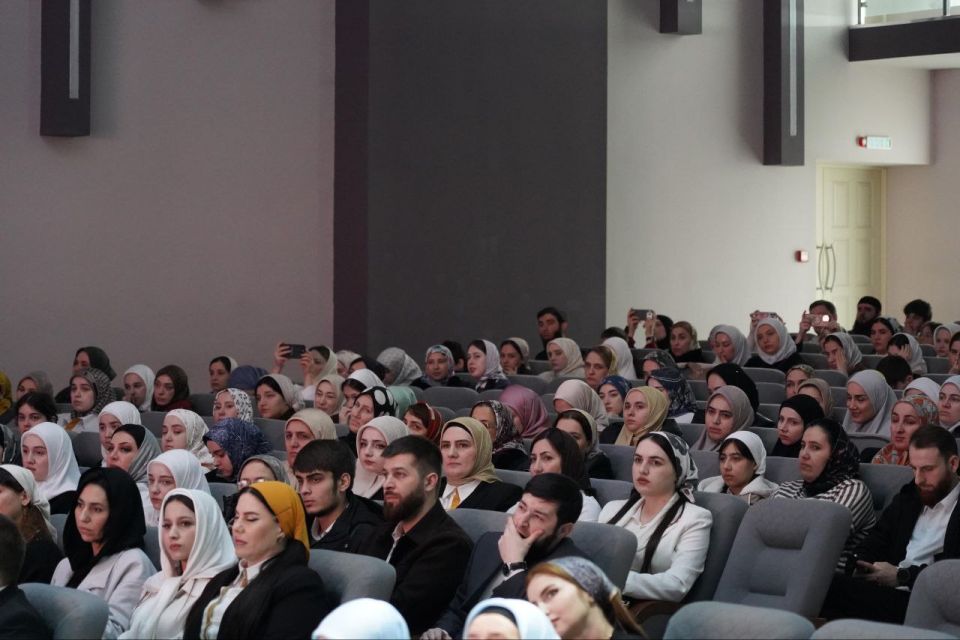 ����� ������ ������ ������� � �������������� ������ ����������� �������: ���� � ��������