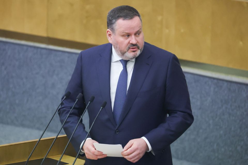 Министр труда против радикальной идеи отмены выплат ради получения жилья