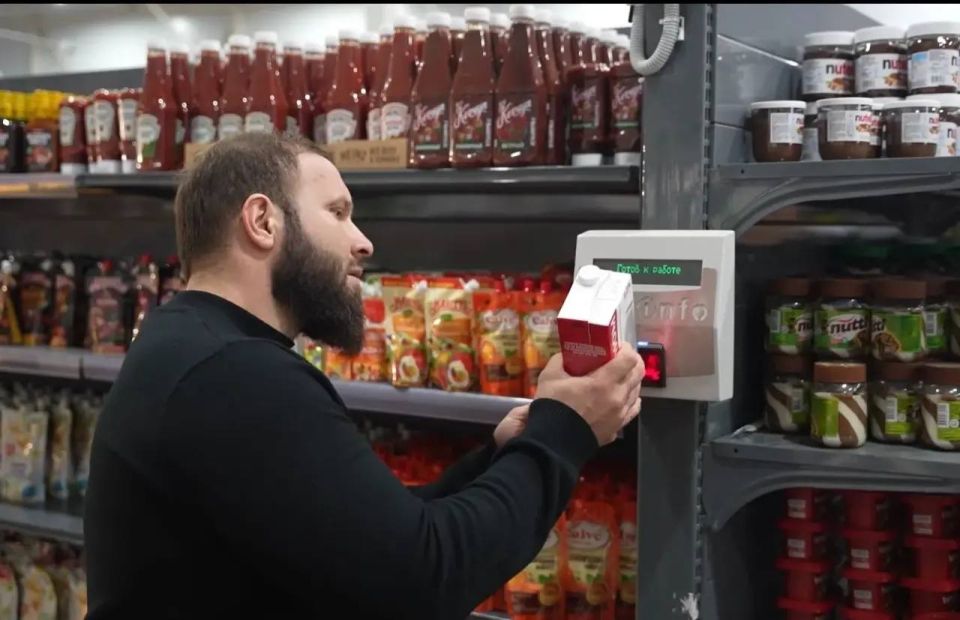 По поручению Главы ЧР, Героя России Рамзана Кадырова в рамках борьбы с необоснованным ростом цен на социально значимые продукты в секторе N6 Грозненского муниципального района, куратором которого является Майрбек Хасиев... По поручению Главы ЧР, Героя России Рамзана Кадырова в рамках борьбы с необоснованным ростом цен на социально значимые продукты в секторе N6 Грозненского муниципального района, куратором которого является Майрбек Хасиев...