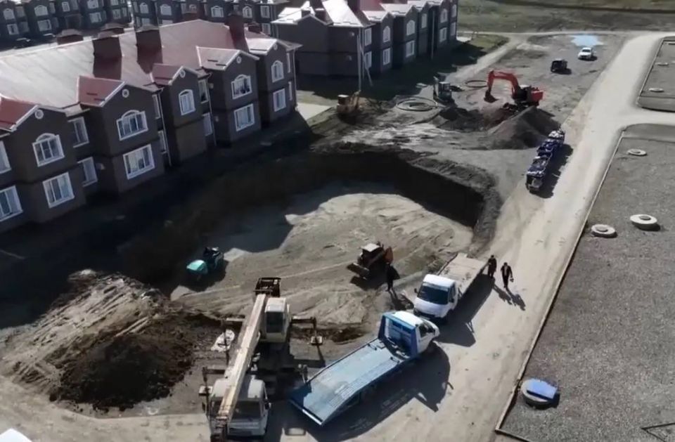 � �������, � ������������ ������, ������������ ������������� 200 ����������� ����������