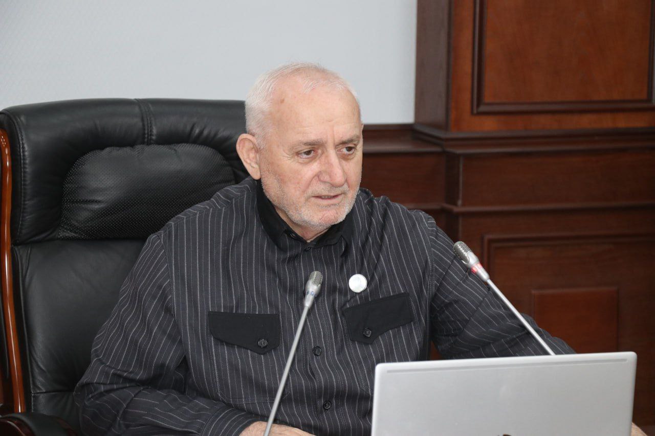 Шаид Жамалдаев провел 102-е заседание Совета Парламента ЧР