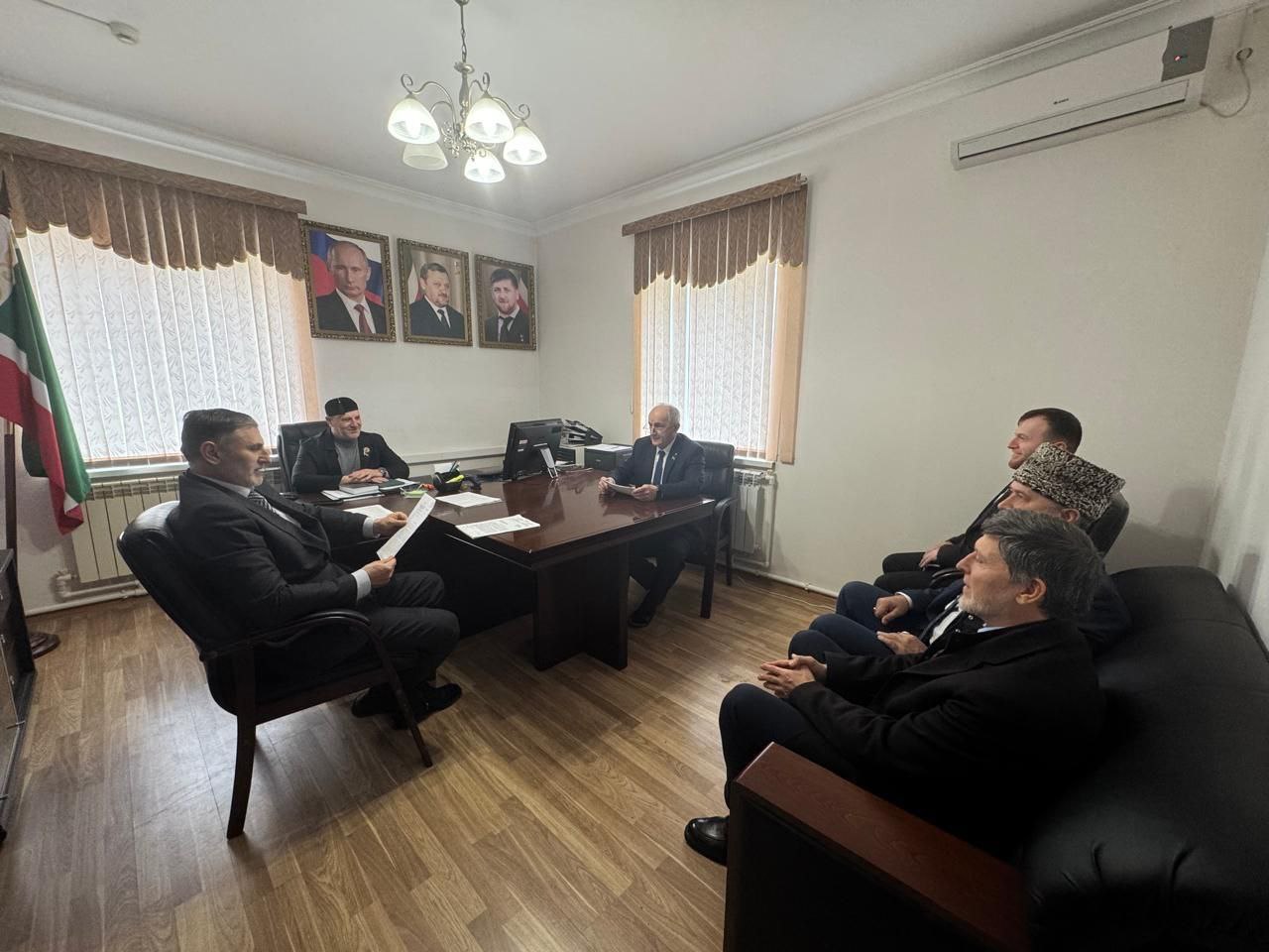 В Парламенте ЧР обсудили вопросы законодательной поддержки улучшения жилищных условий населения