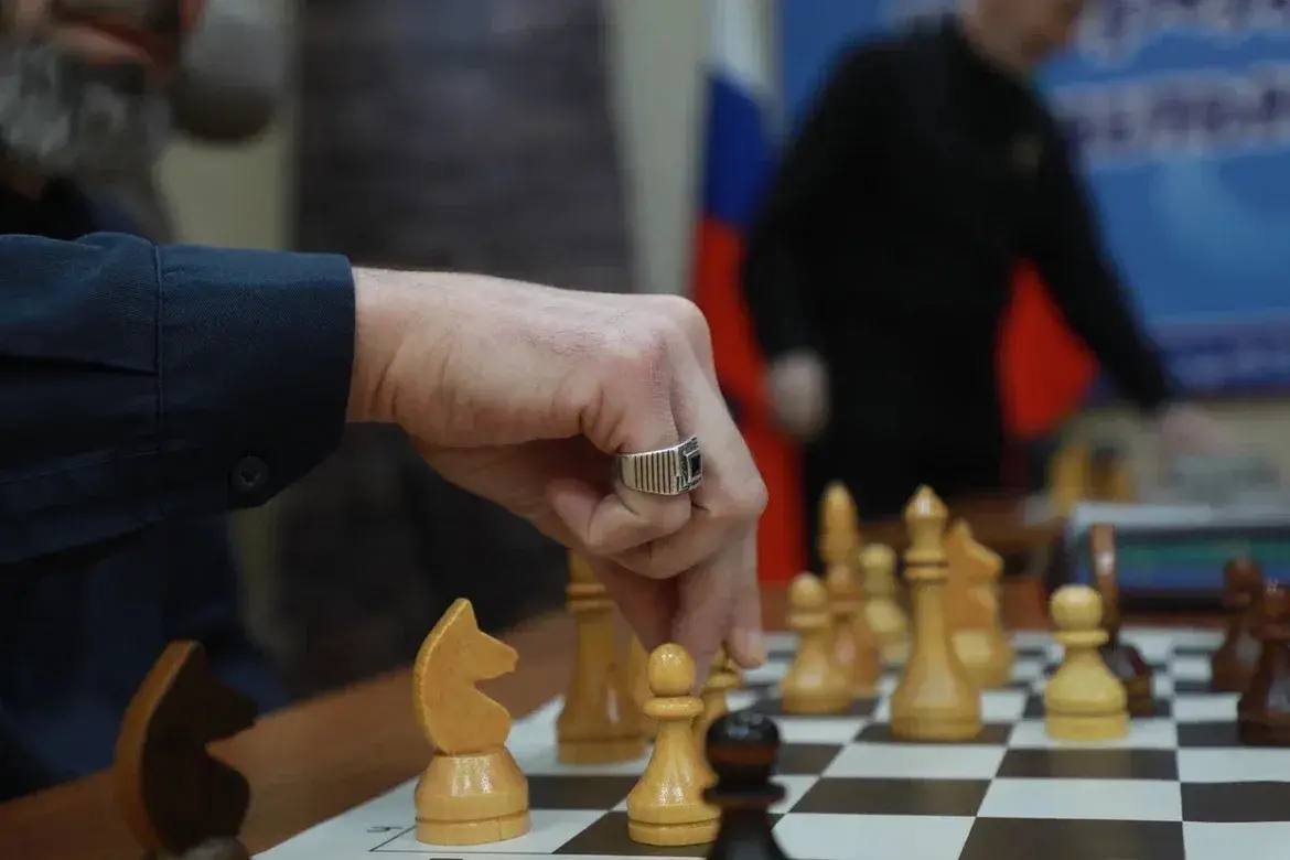 Министерство Чеченской Республики по национальной политике, внешним связям, печати и информации совместно с Федерацией шахмат ЧР и региональным отделением Общероссийской общественной организации «Союз пенсионеров России» по... Министерство Чеченской Республики по национальной политике, внешним связям, печати и информации совместно с Федерацией шахмат ЧР и региональным отделением Общероссийской общественной организации «Союз пенсионеров России» по...