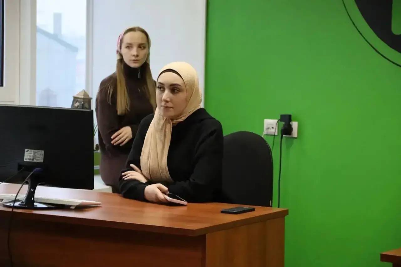 В редакции газеты «Вести республики» прошел обучающий мастер-класс, посвященный возможностям искусственного интеллекта в журналистике В редакции газеты «Вести республики» прошел обучающий мастер-класс, посвященный возможностям искусственного интеллекта в журналистике