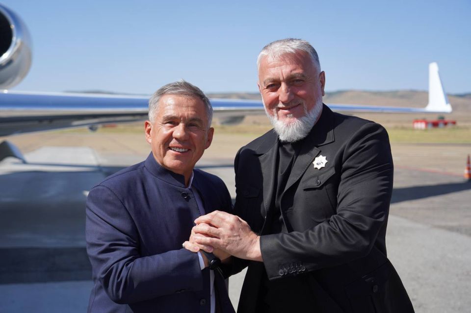 Адам Делимханов: Я с большим удовольствием присоединяюсь к поздравительным словам моего ДОРОГОГО БРАТА, Главы Чеченской Республики, Героя России РАМЗАНА АХМАТОВИЧА КАДЫРОВА по случаю Дня рождения нашего дорогого БРАТА...