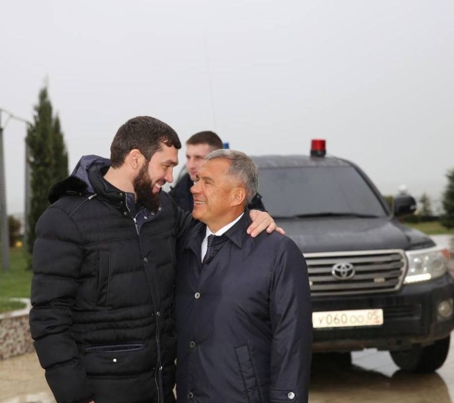 Магомед Даудов: Дорогие друзья! Сегодня день рождения нашего БРАТА, Главы Республики Татарстан Рустама Минниханова! Это видный государственный деятель и политик, человек высоких моральных и нравственных качеств