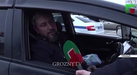 @groznytv Сотрудники Госавтоинспекции присоединились к акции по раздаче наборов для ифтара водителям