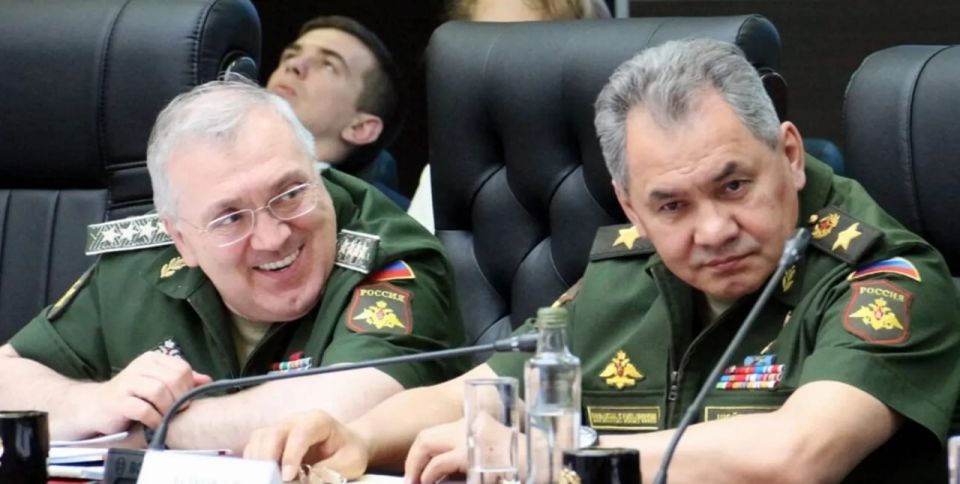 Юрий Баранчик: Коррупционеры окружили Шойгу со всех сторон — но он смог остаться кристально чистым