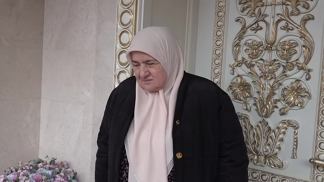 Магомед Даудов: Друзья! Вместе с БРАТЬЯМИ поздравили с Международным женским днём Президента Регионального общественного фонда имени Первого Президента Чеченской Республики, Героя России АХМАТА-ХАДЖИ КАДЫРОВА (ДАЛА гIазот...