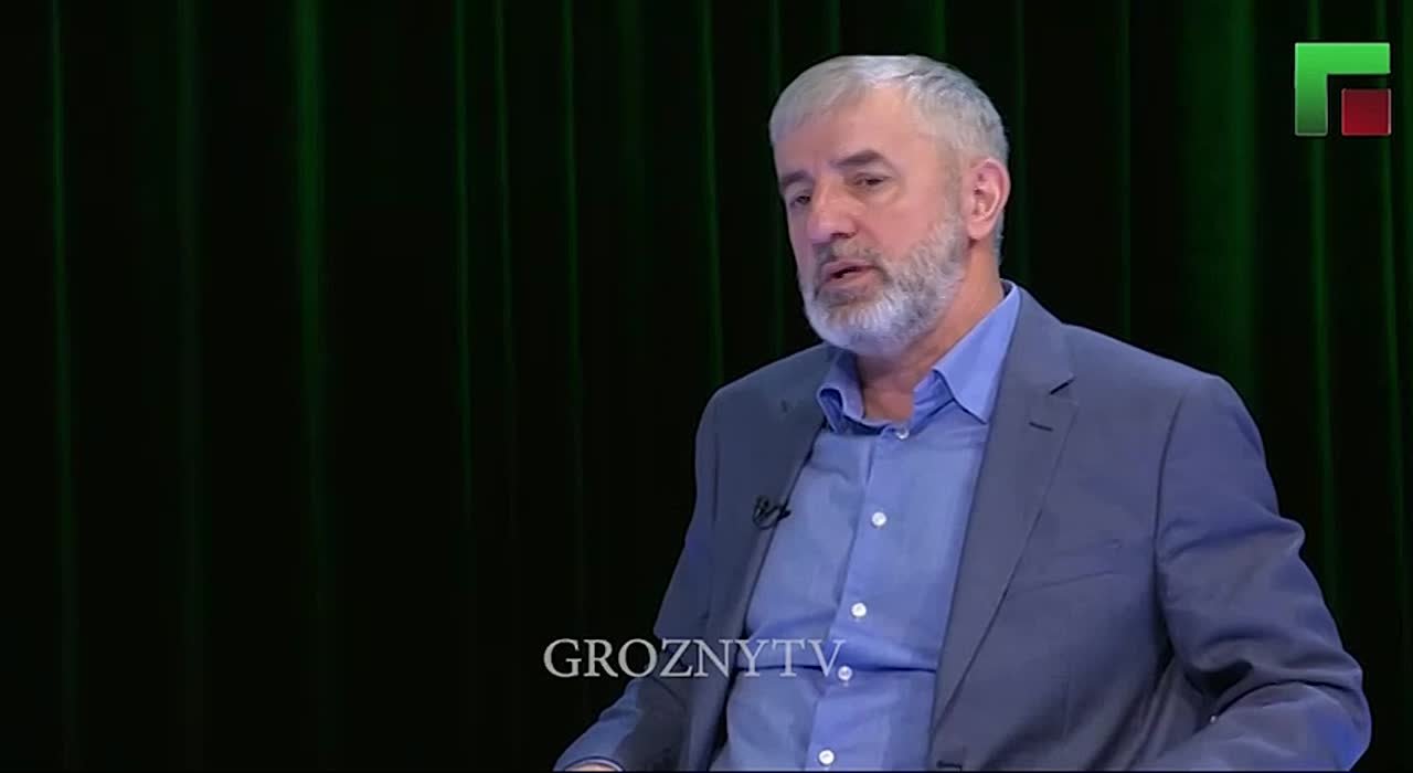 23 года назад, 23 марта 2003 года, по инициативе Первого Президента ЧР, Героя России Ахмата-Хаджи Кадырова прошел всенародный референдум, на котором была принята Конституция Чеченской Республики