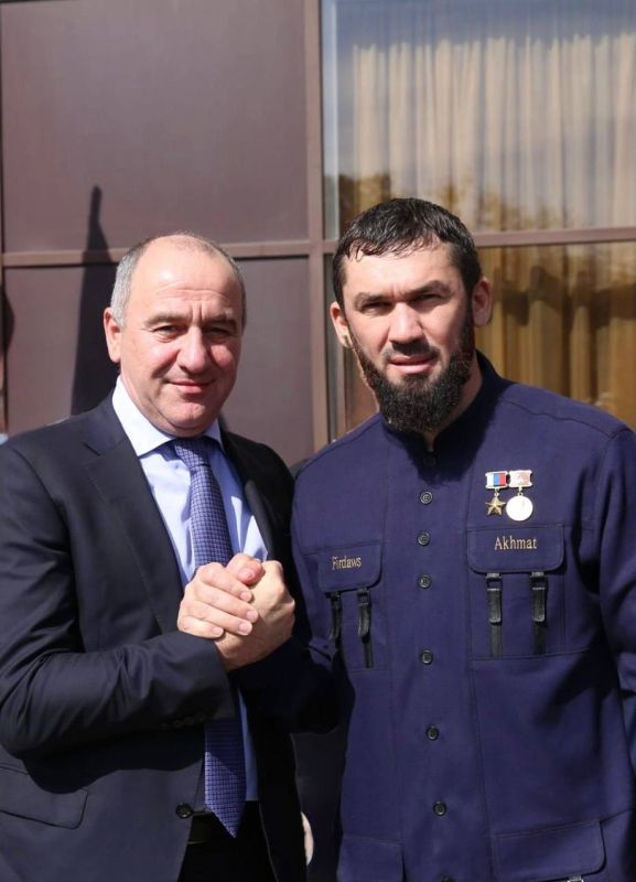 Магомед Даудов: Дорогие друзья! Поздравляю с юбилеем нашего БРАТА, Главу Карачаево-Черкесской Республики Рашида Темрезова! Рашид Бориспиевич является истинным патриотом России и эффективным руководителем, который много лет...