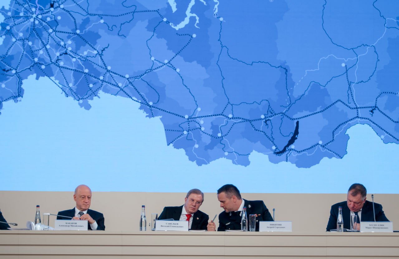 Главное о железных дорогах из доклада Андрея Никитина на итоговом заседании коллегии Минтранса Главное о железных дорогах из доклада Андрея Никитина на итоговом заседании коллегии Минтранса