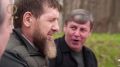 Глава Чеченской Республики Рамзан Кадыров провёл День работника культуры в тёплой и неформальной обстановке на свежем воздухе вместе с представителями творческой среды