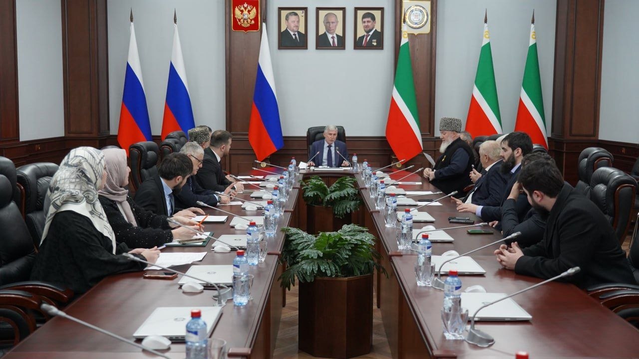 Аламахад Ельсаев провёл заседание комитета