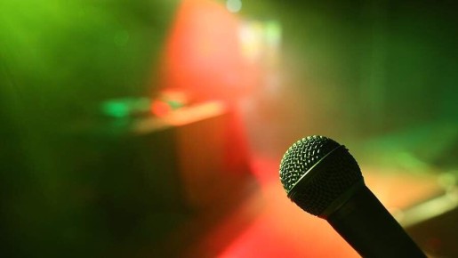 Новый закон требует от артистов заботы о псевдонимах на русском языке