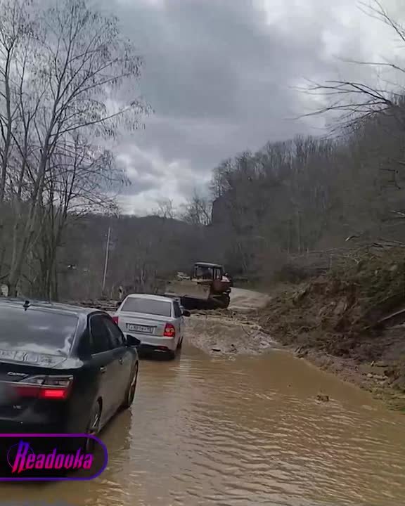 В Гудермесском районе Чечни подтопило около 750 домов, эвакуировано более 500 человек — в регионе введен режим ЧС
