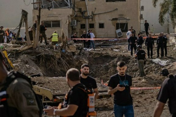 Миллионы израильтян ежедневно прячутся в укрытиях из-за ударов Ирана, — The New York Times