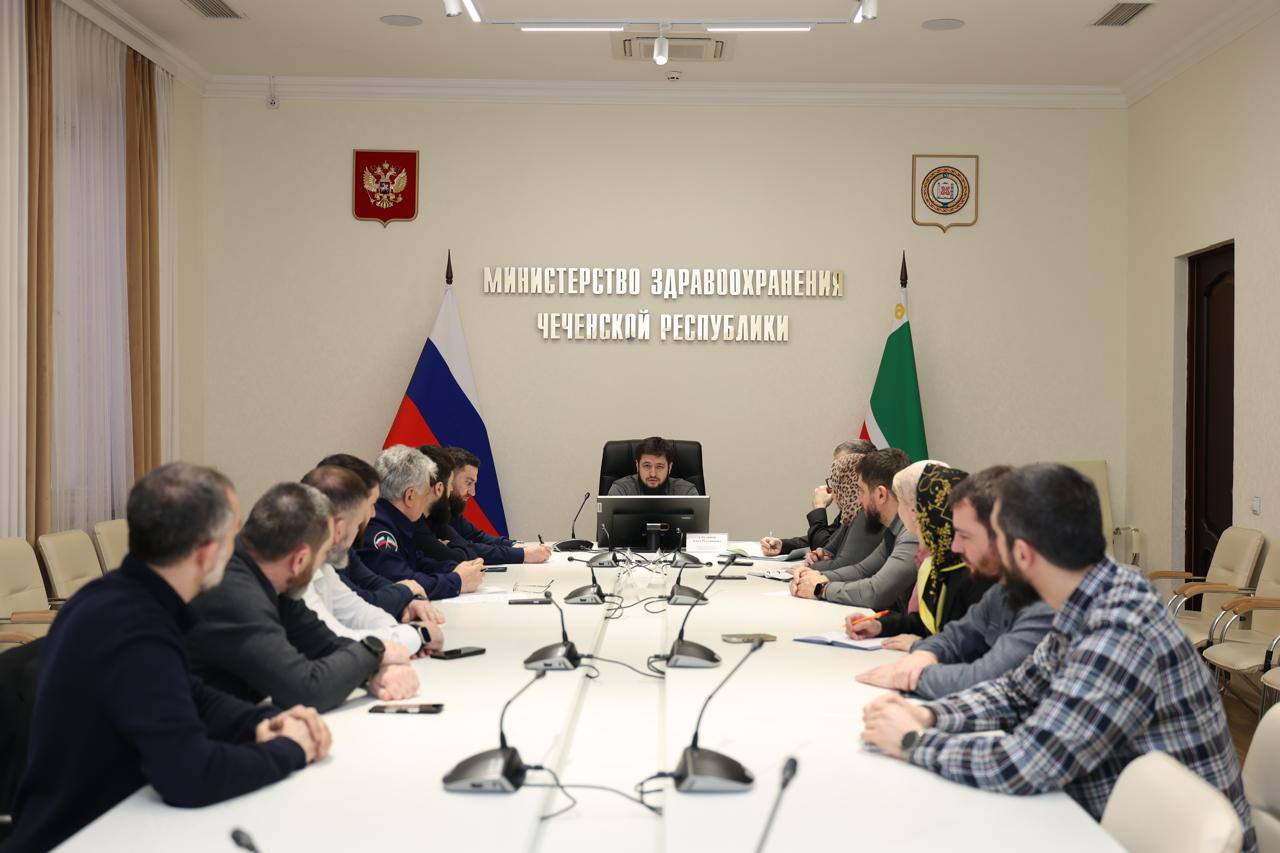 Адам Алханов провёл экстренное совещание: пострадавших от непогоды в ЧР нет Адам Алханов провёл экстренное совещание: пострадавших от непогоды в ЧР нет