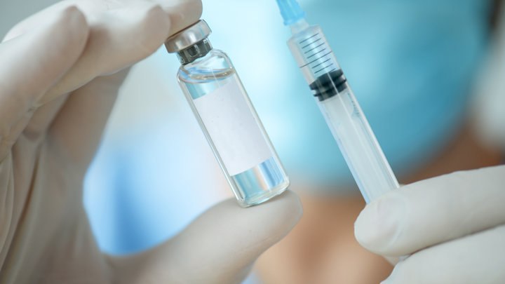 Первый россиянин получил персонализированную вакцину от рака