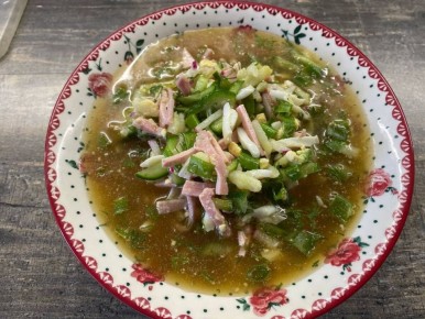 Как не испортить окрошку: лишние ингредиенты, которых стоит избегать