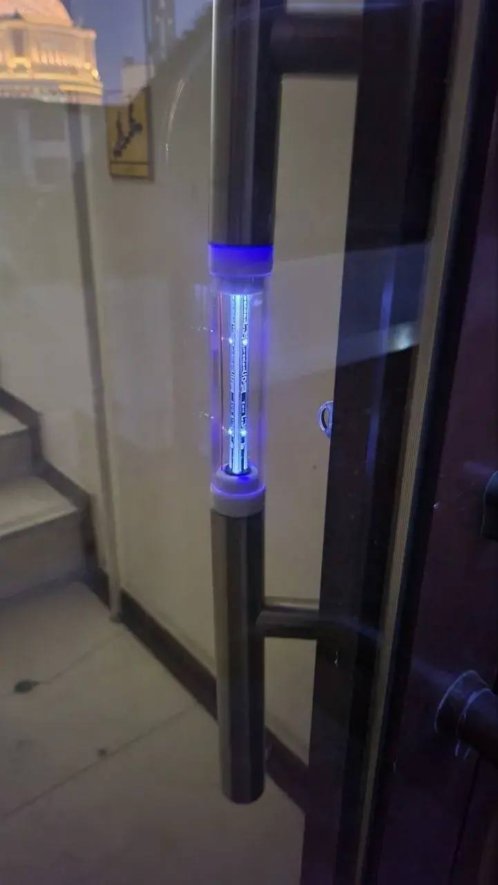 Студентка Грозненского государственного нефтяного технического университета им. М.Д. Миллионщикова создала прототип дверной ручки, способной самостоятельно обеззараживаться после каждого использования, сообщили в вузе Студентка Грозненского государственного нефтяного технического университета им. М.Д. Миллионщикова создала прототип дверной ручки, способной самостоятельно обеззараживаться после каждого использования, сообщили в вузе