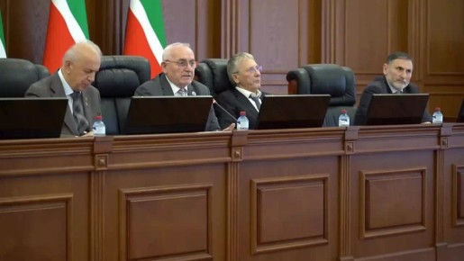 Состоялось 121-е пленарное заседание Парламента