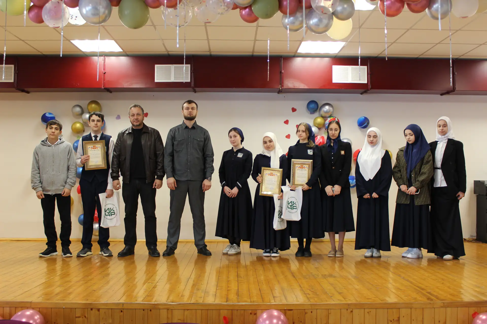 В СОШ № 6 им. Х.А. Мамакаева г. Ачхой-Мартан прошёл конкурс по избирательному праву В СОШ № 6 им. Х.А. Мамакаева г. Ачхой-Мартан прошёл конкурс по избирательному праву