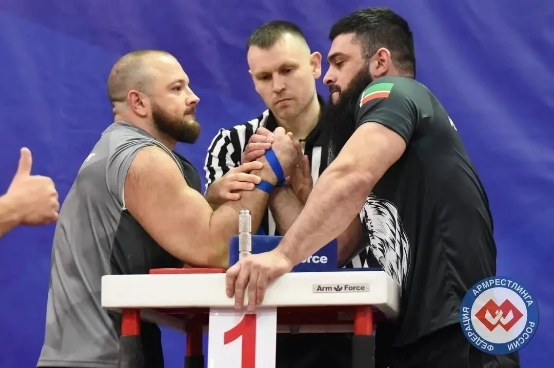 В Орле состоялся юбилейный 35-й чемпионат России по армрестлингу В Орле состоялся юбилейный 35-й чемпионат России по армрестлингу