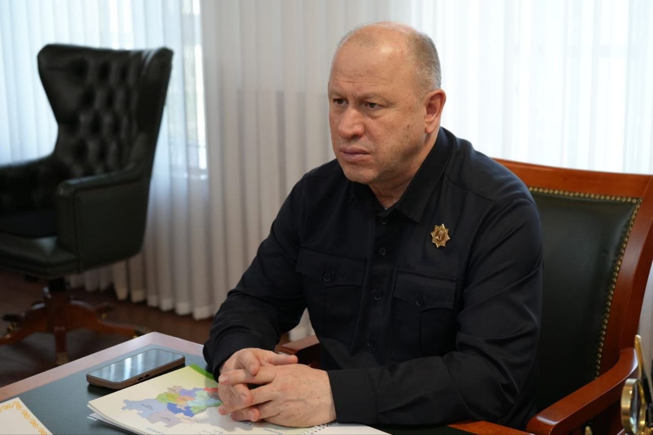 Ассаламу Алайкум!. Руководитель Администрации Главы и Правительства ЧР Галас Таймасханов провёл рабочую встречу с главой администрации Шатойского Муниципального района Русланом Акаевым Ассаламу Алайкум!. Руководитель Администрации Главы и Правительства ЧР Галас Таймасханов провёл рабочую встречу с главой администрации Шатойского Муниципального района Русланом Акаевым