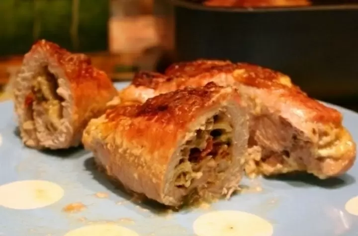 Нежные свиные рулетики с изысканной начинкой