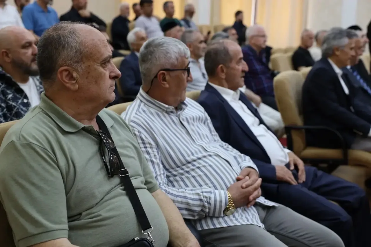 Заместитель Председателя Правительства Чеченской Республики – министр ЧР по национальной политике, внешним связям, печати и информации Ахмед Дудаев провёл встречу с делегацией соотечественников, проживающих в Турции Заместитель Председателя Правительства Чеченской Республики – министр ЧР по национальной политике, внешним связям, печати и информации Ахмед Дудаев провёл встречу с делегацией соотечественников, проживающих в Турции