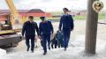 Нацпроекты: стройка школы. Во исполнение поручения прокурора республики Арсана Адаева прокурором Гудермесского района Исламом Ташаевым совместно с сотрудниками полиции и МЧС, а также представителями администрации района и...