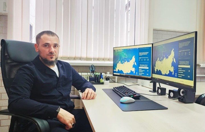 В Чеченской Республике к электронному предварительному голосованию «Единой России» активно присоединяются представители профессиональных сообществ: писатели, спортсмены, деятели культуры, педагоги и журналисты В Чеченской Республике к электронному предварительному голосованию «Единой России» активно присоединяются представители профессиональных сообществ: писатели, спортсмены, деятели культуры, педагоги и журналисты