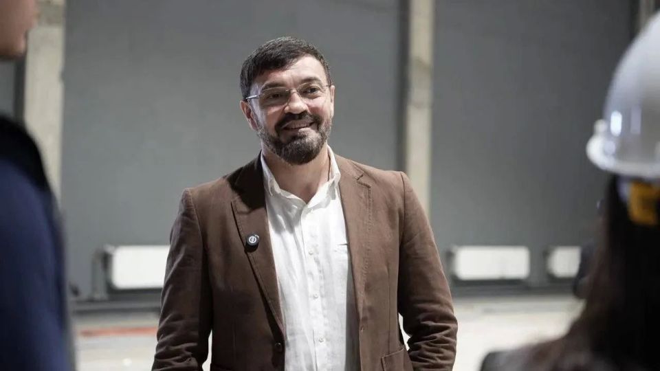 Ректор ГГНТУ им.академика М.Д. Миллионщикова Магомед Минцаев вместе со студентами посетил площадку строительства спортивного объекта, где работы завершены на 90% Ректор ГГНТУ им.академика М.Д. Миллионщикова Магомед Минцаев вместе со студентами посетил площадку строительства спортивного объекта, где работы завершены на 90%