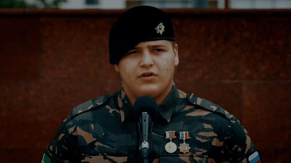 18-летний Адам Кадыров во второй раз получил звание Героя Чечни — СМИ