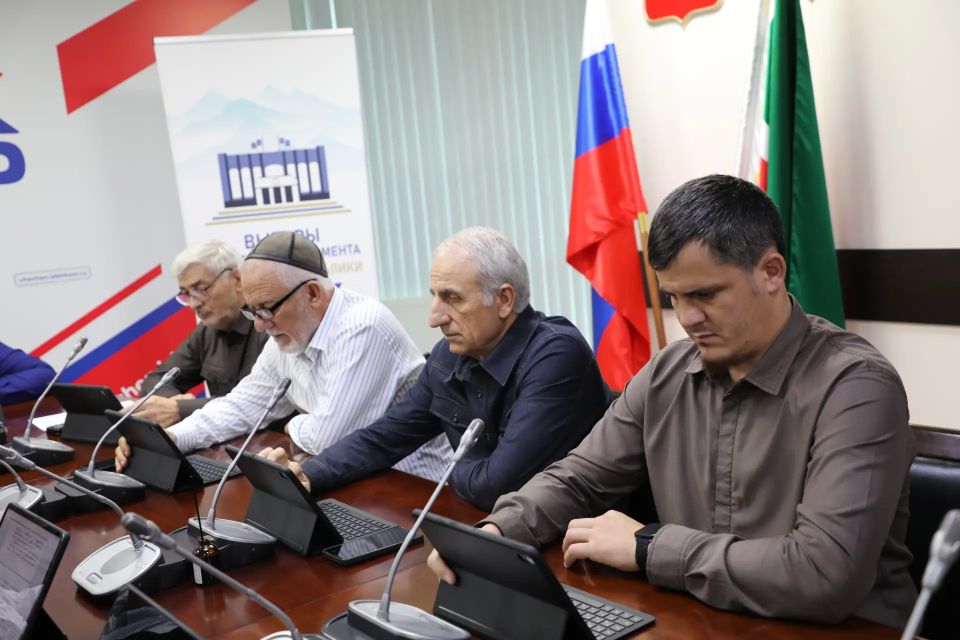 Избирательная комиссия Чеченской Республики утвердила важные пункты предстоящих выборов Избирательная комиссия Чеченской Республики утвердила важные пункты предстоящих выборов