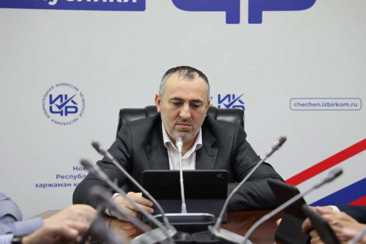 Избирательная комиссия утвердила календарные планы по подготовке и проведению выборов Главы и Парламента республики Избирательная комиссия утвердила календарные планы по подготовке и проведению выборов Главы и Парламента республики