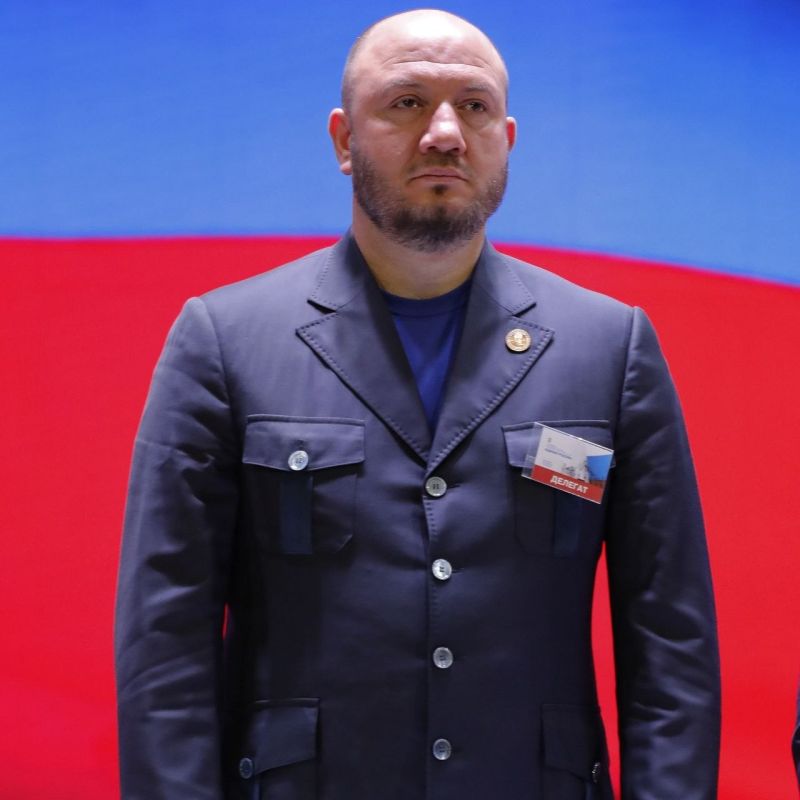 В ходе своего выступления на 42 конференции ЧРО партии «Единая Россия» Депутат Госдумы РФ Адам Делимханов отметил, что возможность собраться вместе для определения будущего Чеченской Республики — это великое благо В ходе своего выступления на 42 конференции ЧРО партии «Единая Россия» Депутат Госдумы РФ Адам Делимханов отметил, что возможность собраться вместе для определения будущего Чеченской Республики — это великое благо