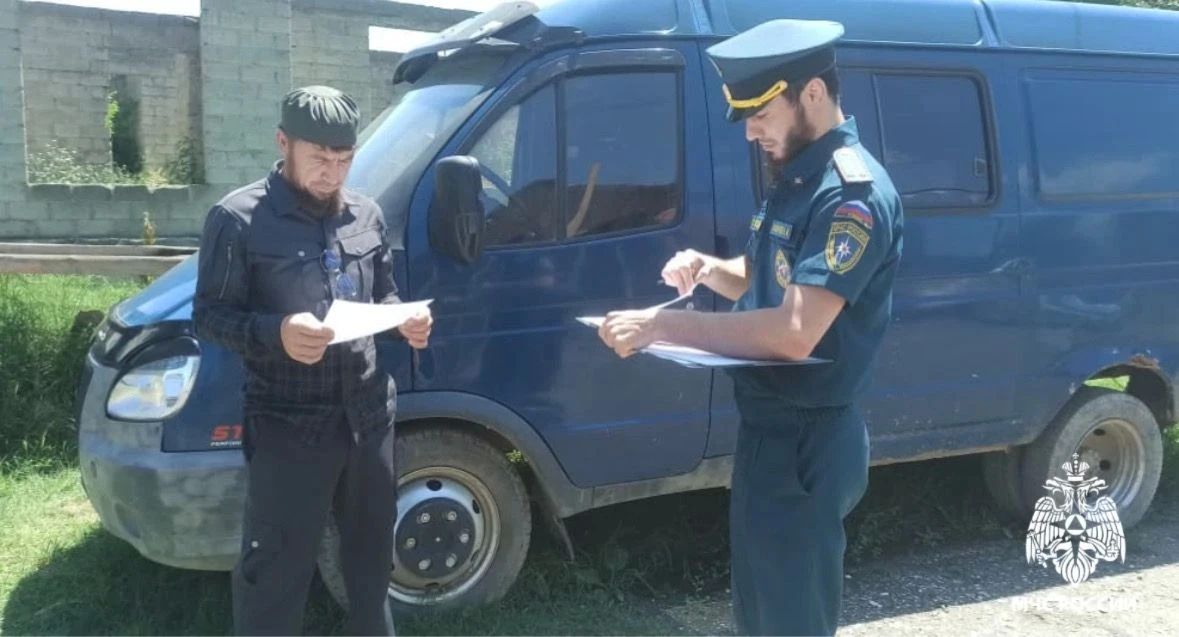 Жителей Гудермеса призвали соблюдать правила пожарной безопасности Жителей Гудермеса призвали соблюдать правила пожарной безопасности