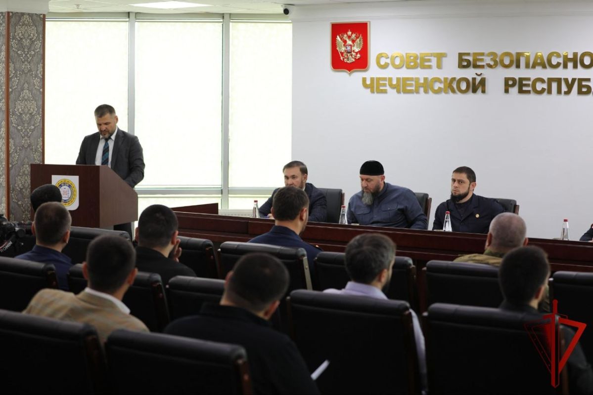 Представитель Росгвардии принял участие в заседании комиссии Совета безопасности Чеченской Республики Представитель Росгвардии принял участие в заседании комиссии Совета безопасности Чеченской Республики
