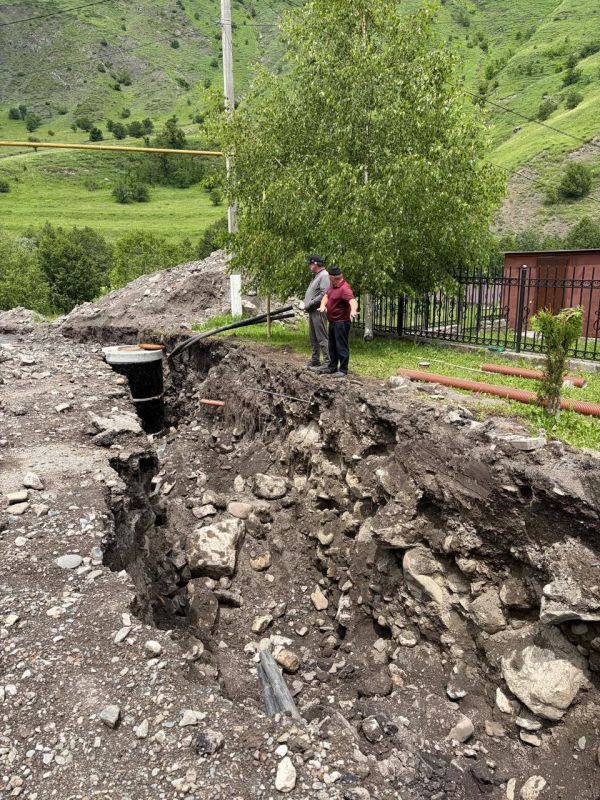 В числе строящихся объектов – канализационные сети общей протяжённостью более 3 километров и очистных сооружений мощностью порядка 100 кубометров В числе строящихся объектов – канализационные сети общей протяжённостью более 3 километров и очистных сооружений мощностью порядка 100 кубометров