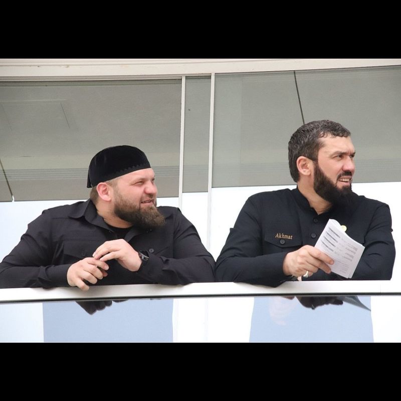 Глава Чеченской Республики Рамзан Кадыров посетил скачки под афишей «Большого Грозненского приза Дерби», которые состоялись на Грозненском ипподроме имени Сайд-Хусейна Закаева Глава Чеченской Республики Рамзан Кадыров посетил скачки под афишей «Большого Грозненского приза Дерби», которые состоялись на Грозненском ипподроме имени Сайд-Хусейна Закаева