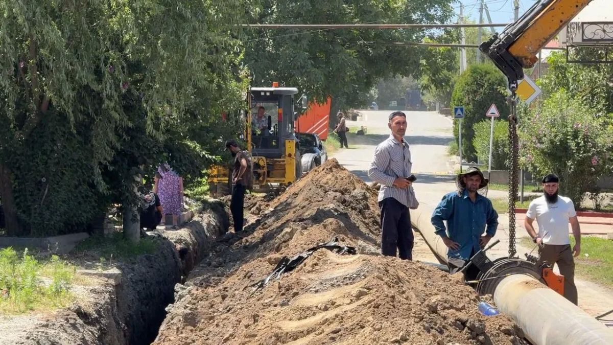 В рамках контроля за качеством и сроками ремонта коммунальной инфраструктуры Мэр Грозного Хас-Магомед Кадыров провел инспекционную поездку по ключевым объектам МУП «Водоканал» В рамках контроля за качеством и сроками ремонта коммунальной инфраструктуры Мэр Грозного Хас-Магомед Кадыров провел инспекционную поездку по ключевым объектам МУП «Водоканал»