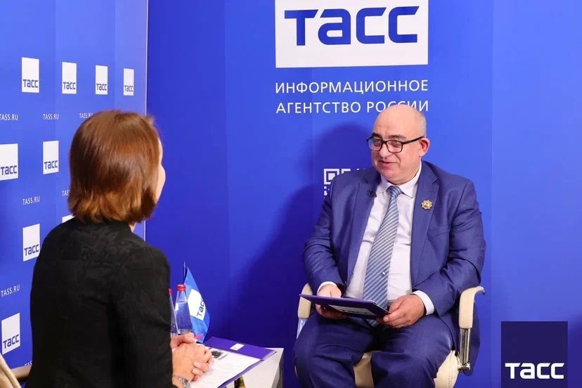 Главное из заявлений, а также фоторепортаж с видеоинтервью заместителя министра сельского хозяйства Чеченской Республики Адама Курбанова Региональному информационному центру "ТАСС Кавказ": Главное из заявлений, а также фоторепортаж с видеоинтервью заместителя министра сельского хозяйства Чеченской Республики Адама Курбанова Региональному информационному центру "ТАСС Кавказ":