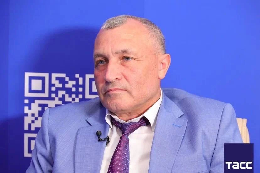 Главное из заявлений, а также фоторепортаж с видеоинтервью заместителя министра автомобильных дорог Чеченской Республики Аббаса Темирсултанова Региональному информационному центру "ТАСС Кавказ": Главное из заявлений, а также фоторепортаж с видеоинтервью заместителя министра автомобильных дорог Чеченской Республики Аббаса Темирсултанова Региональному информационному центру "ТАСС Кавказ":