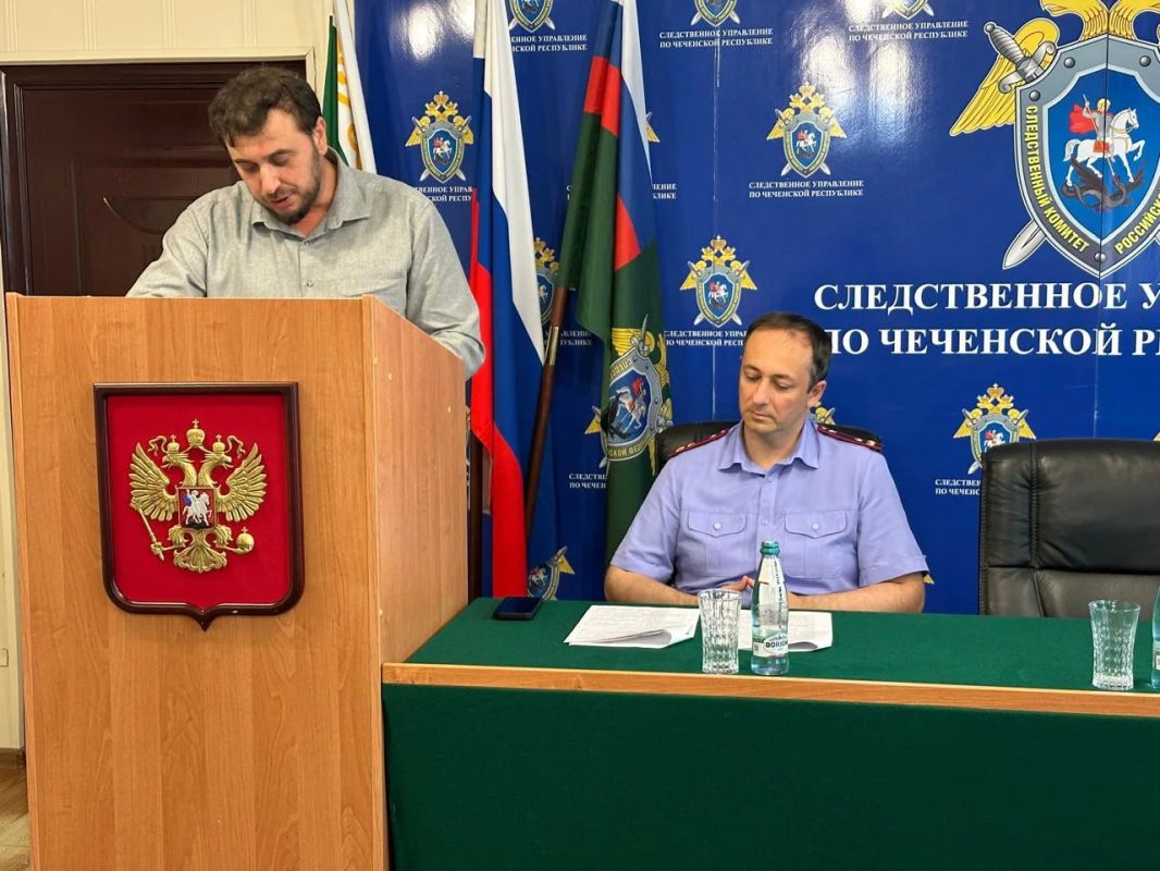 В следственном управлении на заседании межведомственной рабочей группы обсуждались вопросы профилактики буллинга среди подростков и вовлечения в преступную деятельность посредством сети Интернет В следственном управлении на заседании межведомственной рабочей группы обсуждались вопросы профилактики буллинга среди подростков и вовлечения в преступную деятельность посредством сети Интернет