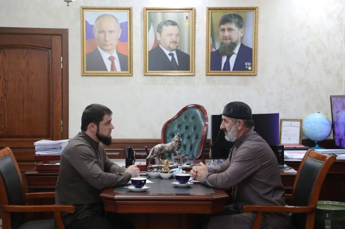 Ахмед Дудаев: Состоялась рабочая встреча с Уполномоченным по правам ребенка в Чеченской Республике, дорогим БРАТОМ Хамзатом Хирахматовым Ахмед Дудаев: Состоялась рабочая встреча с Уполномоченным по правам ребенка в Чеченской Республике, дорогим БРАТОМ Хамзатом Хирахматовым